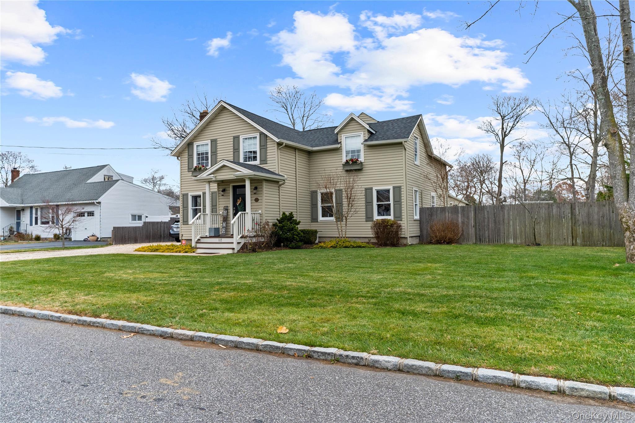 Single Family Union  Suffolk County, NY 11751, MLS-941675-4