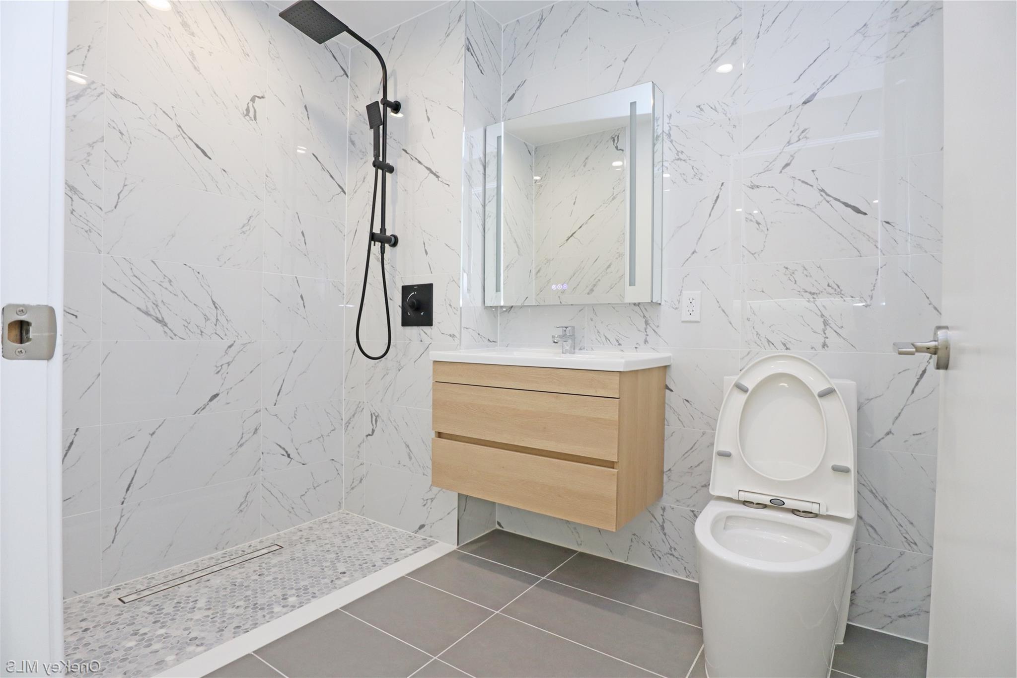 Condo Northern Bloulevard  Queens, NY 11354, MLS-941677-5