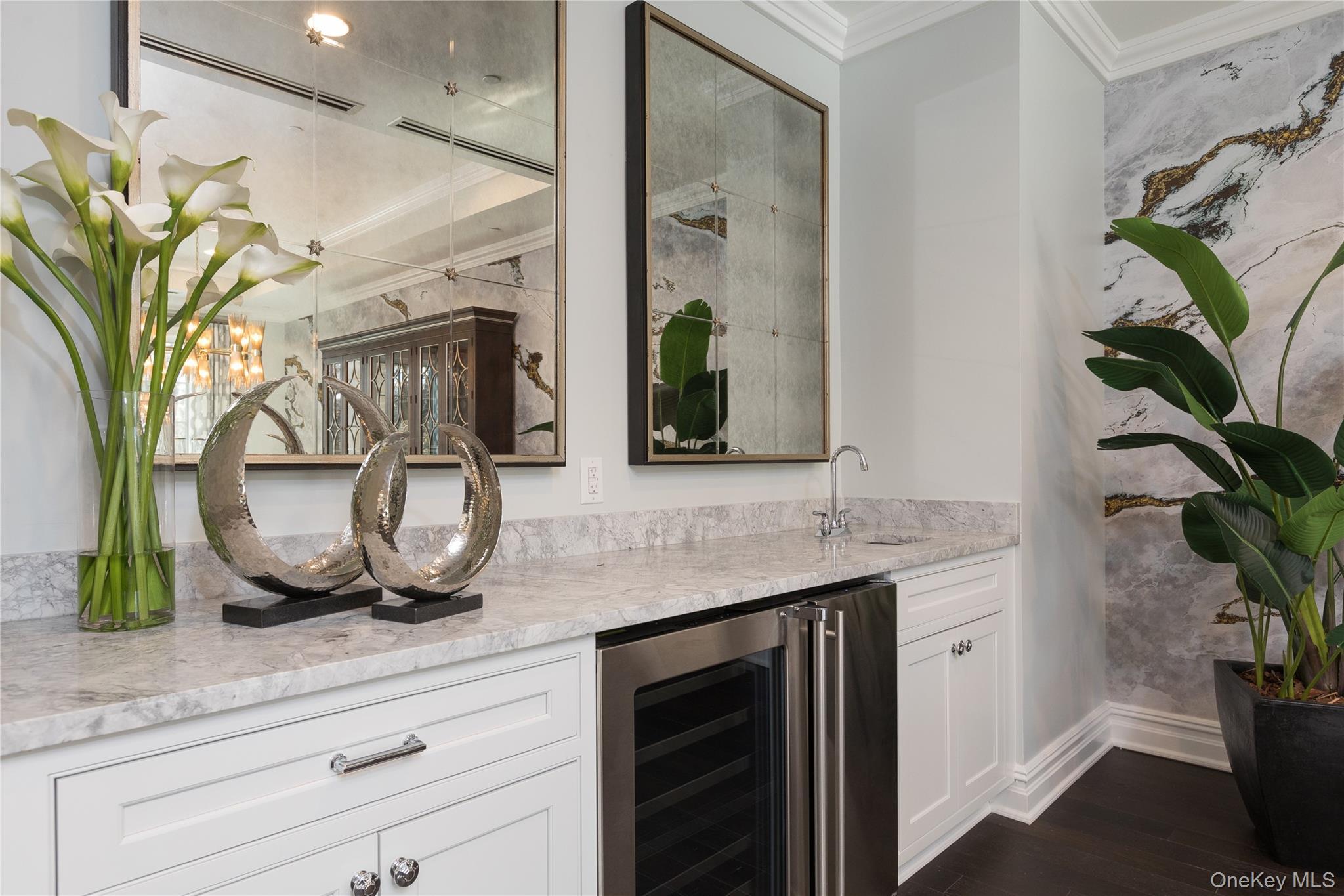 Condo Royal  Nassau County, NY 11040, MLS-941682-11