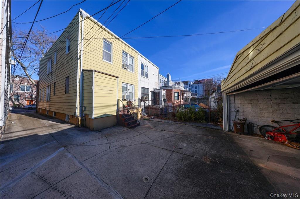 Single Family 71st  Brooklyn, NY 11204, MLS-941724-24