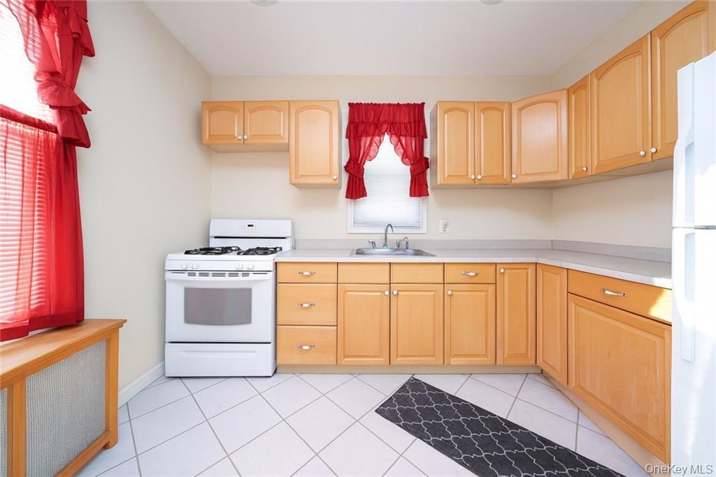 Single Family 71st  Brooklyn, NY 11204, MLS-941724-3