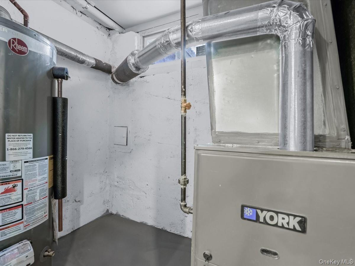 Single Family Van Wyck  Queens, NY 11419, MLS-941729-22