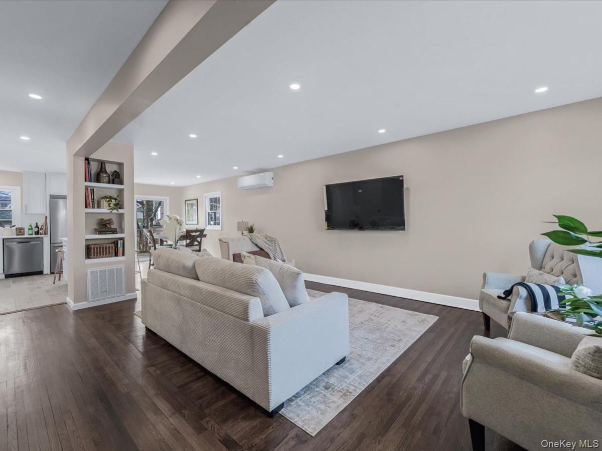 Single Family Van Wyck  Queens, NY 11419, MLS-941729-3