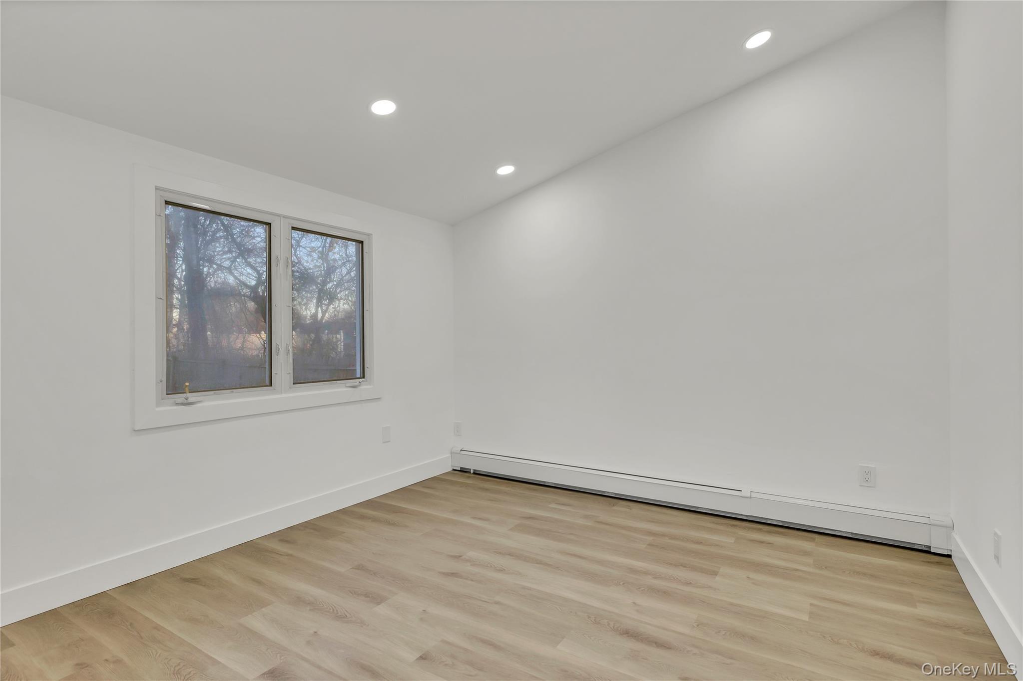 Single Family John Suffolk County, NY 11738, MLS-941734-17