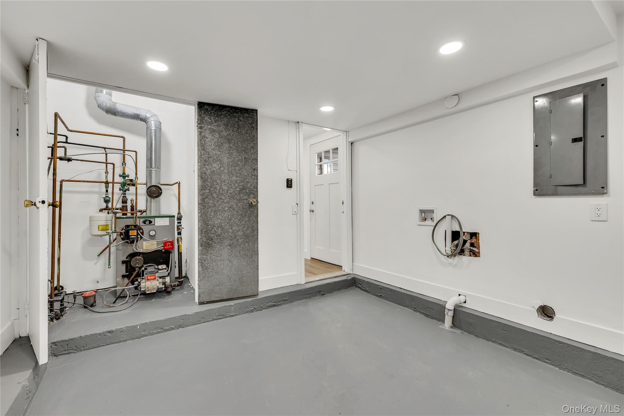 Single Family John Suffolk County, NY 11738, MLS-941734-21