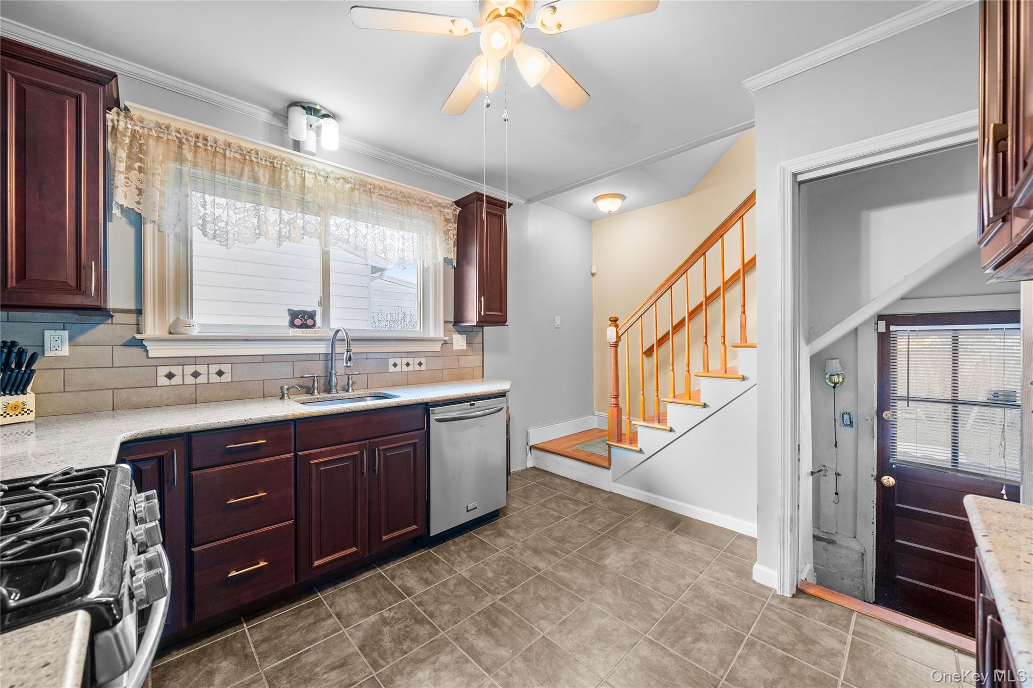 Single Family Grand Nassau County, NY 11510, MLS-941738-18