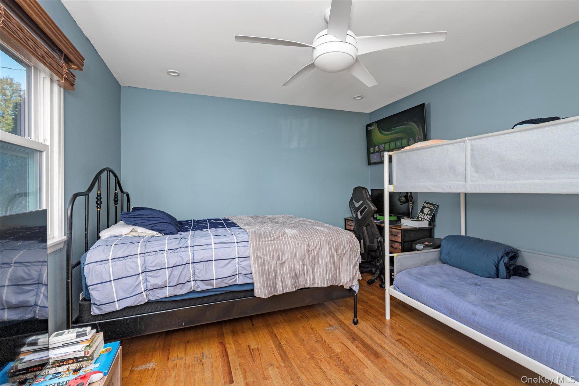 Single Family Valentine Suffolk County, NY 11743, MLS-941755-15