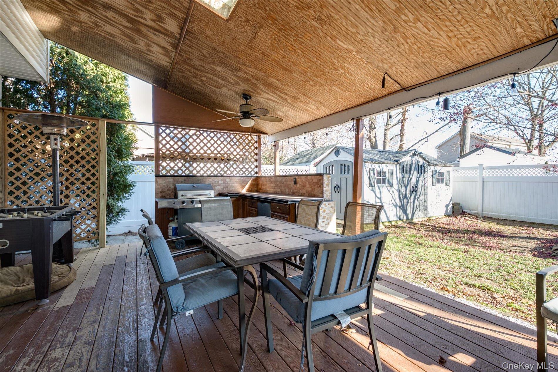 Single Family Valentine Suffolk County, NY 11743, MLS-941755-25