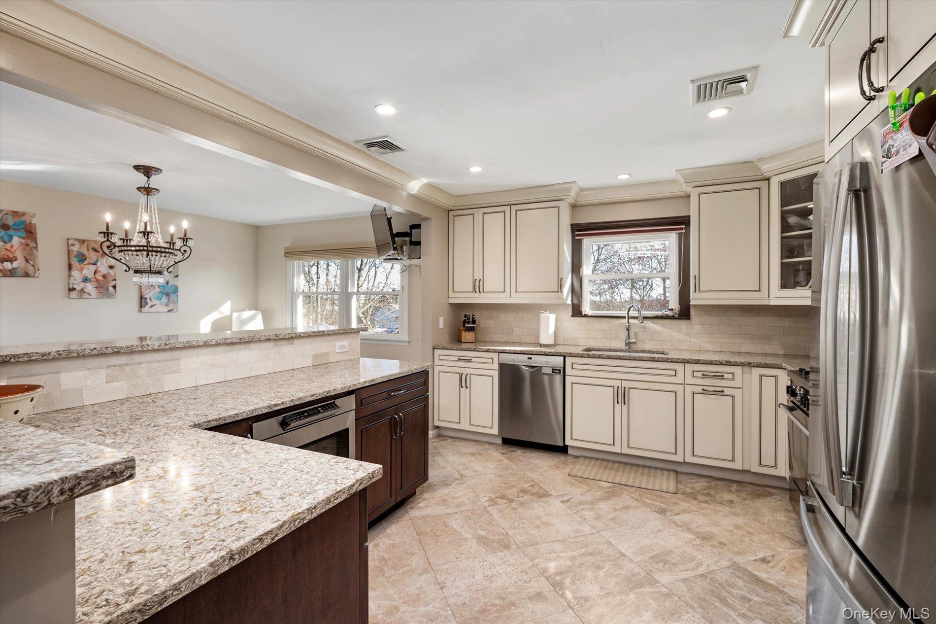 Single Family Valentine Suffolk County, NY 11743, MLS-941755-9