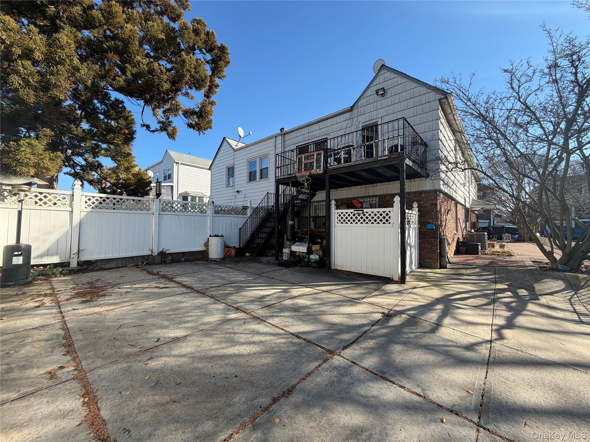 Single Family 59th  Queens, NY 11364, MLS-941756-11