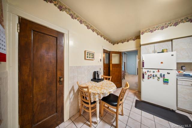 Single Family Gleane  Queens, NY 11373, MLS-941769-16