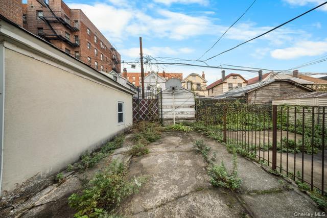 Single Family Gleane  Queens, NY 11373, MLS-941769-23