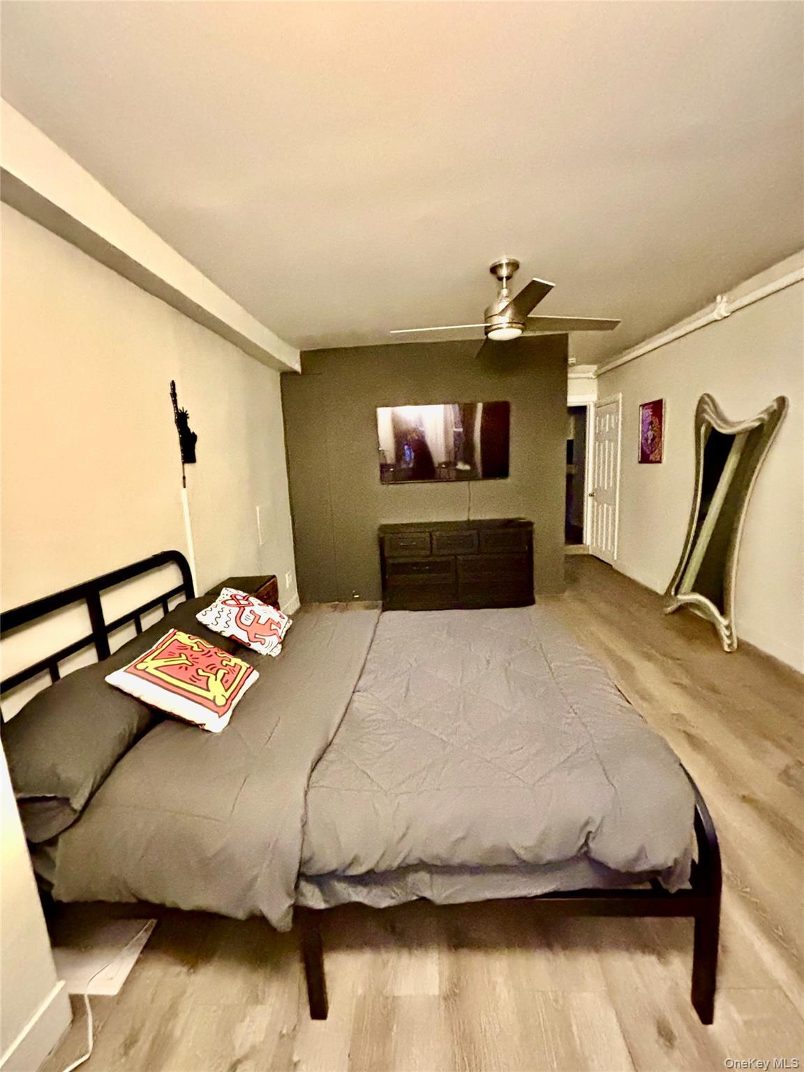 Single Family 163rd Bronx, NY 10451, MLS-941774-11