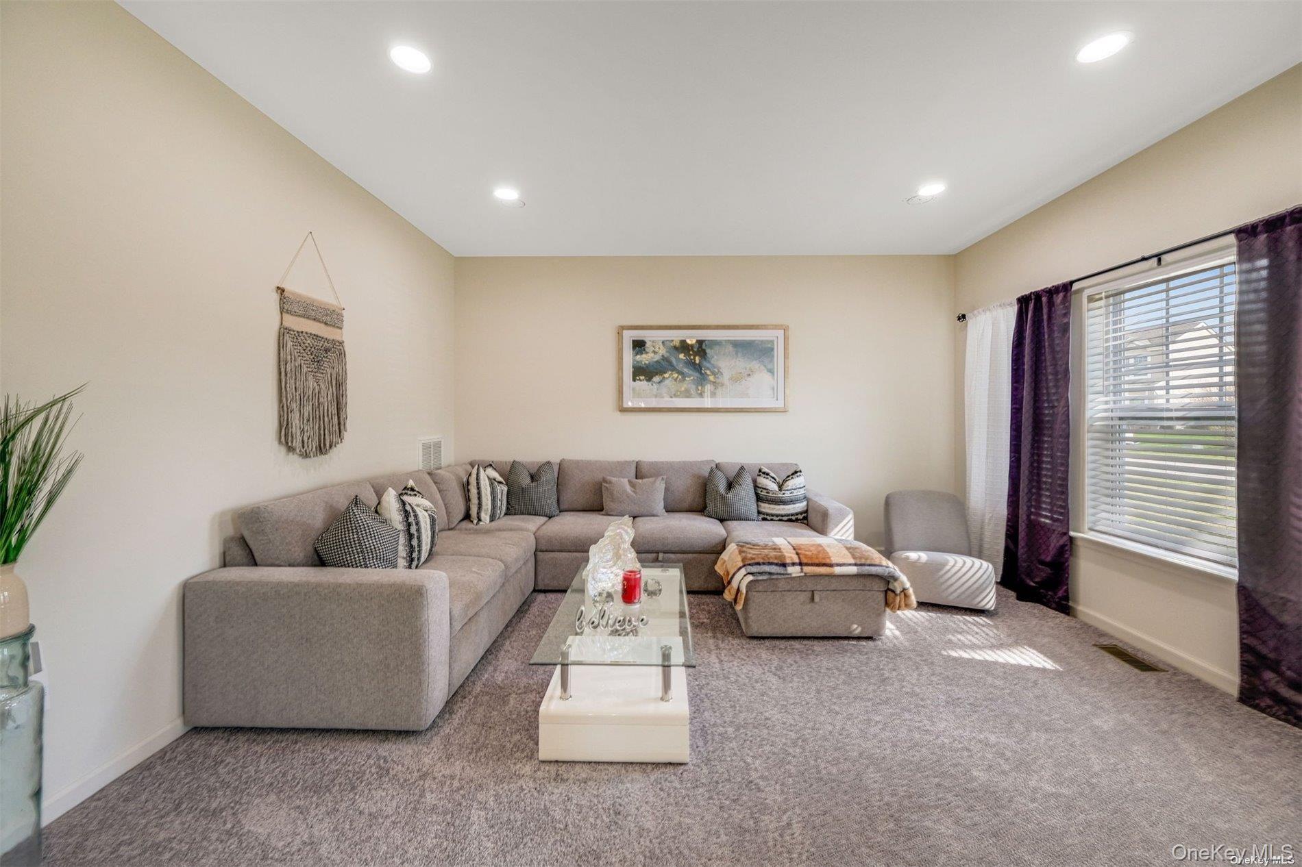 Single Family Pondview  Suffolk County, NY 11967, MLS-941803-11