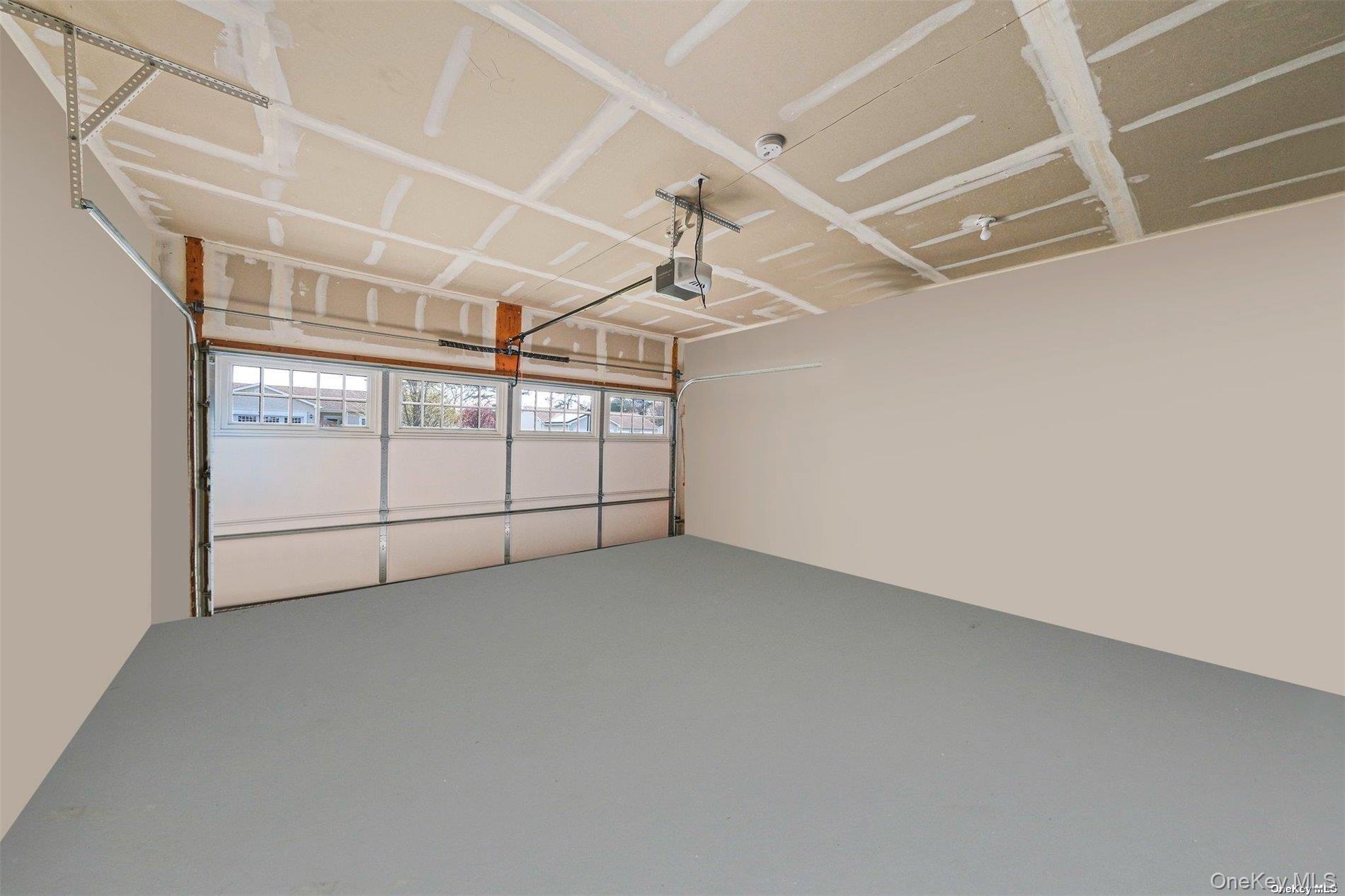 Single Family Pondview  Suffolk County, NY 11967, MLS-941803-37