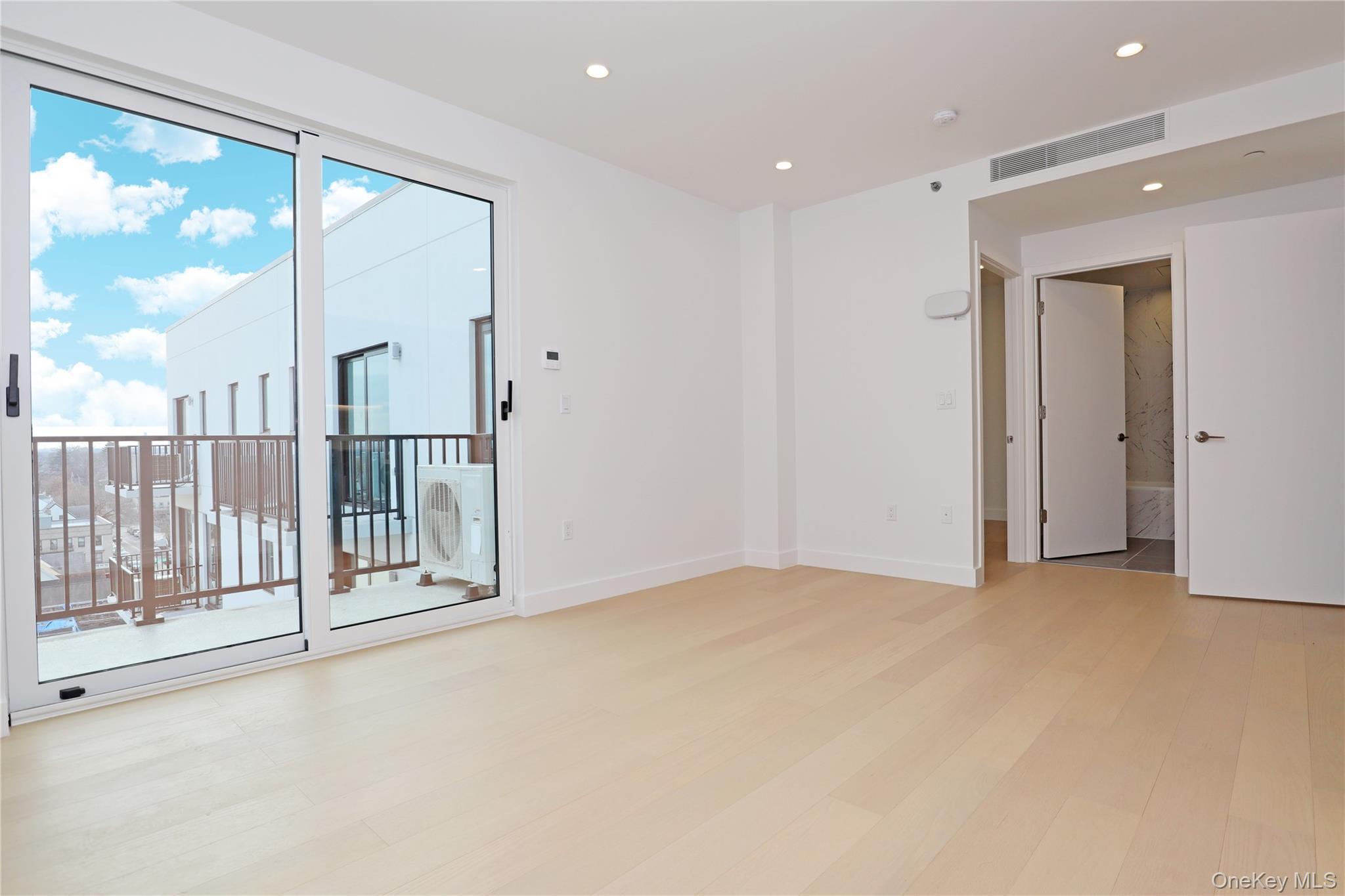 Condo Northern  Queens, NY 11354, MLS-941808-14