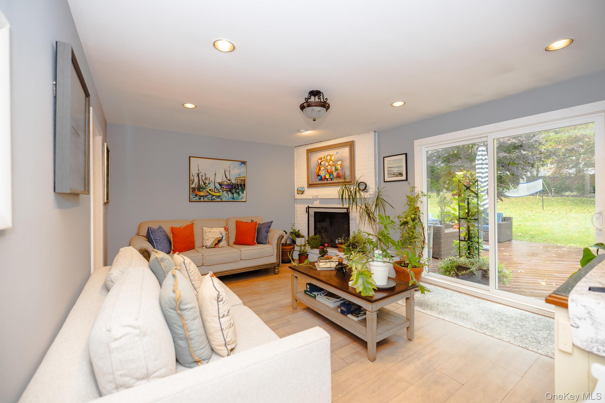 Single Family Kings Drive Suffolk County, NY 11901, MLS-941812-5