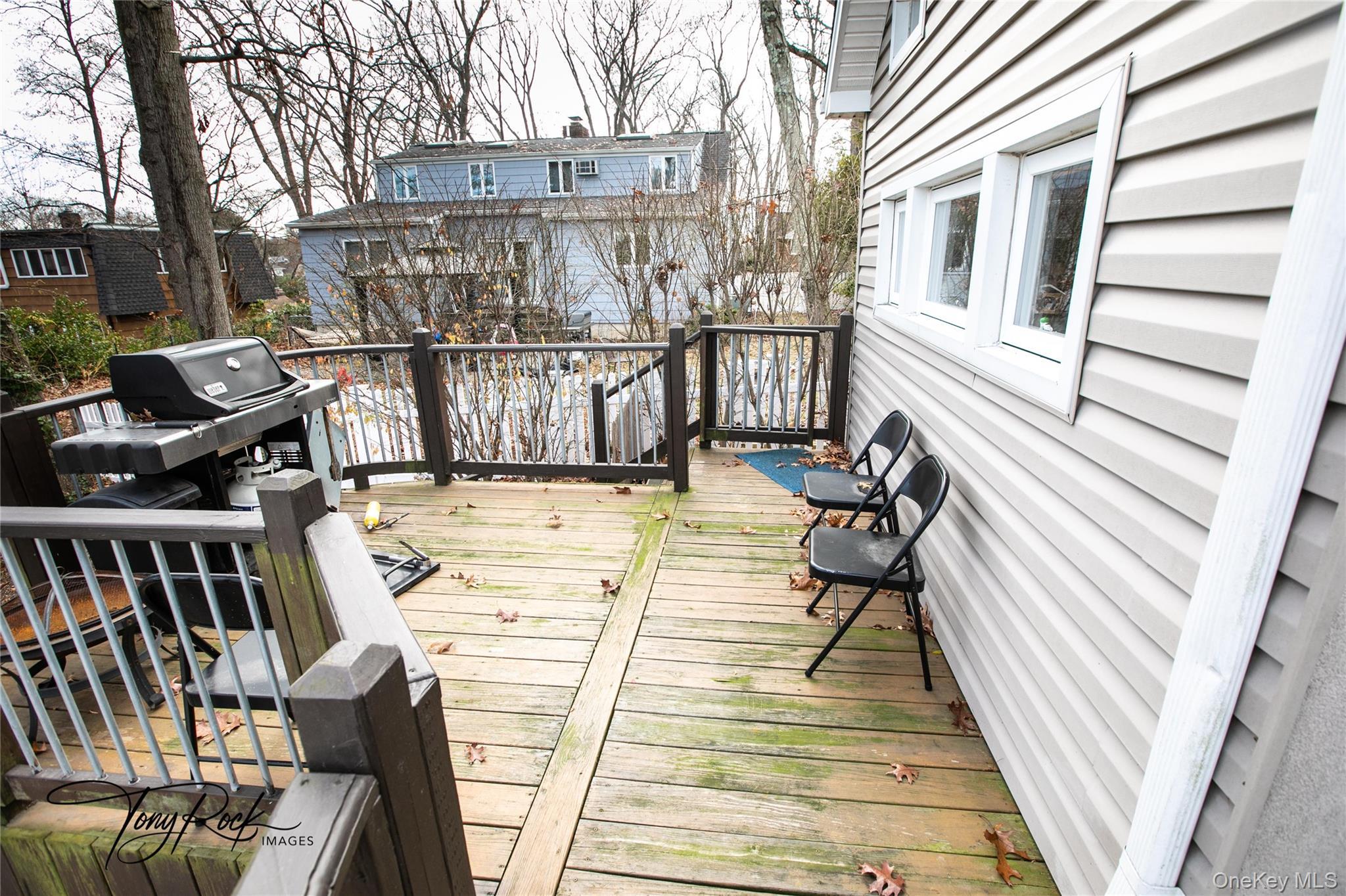 Single Family Glamford Nassau County, NY 11050, MLS-941813-15