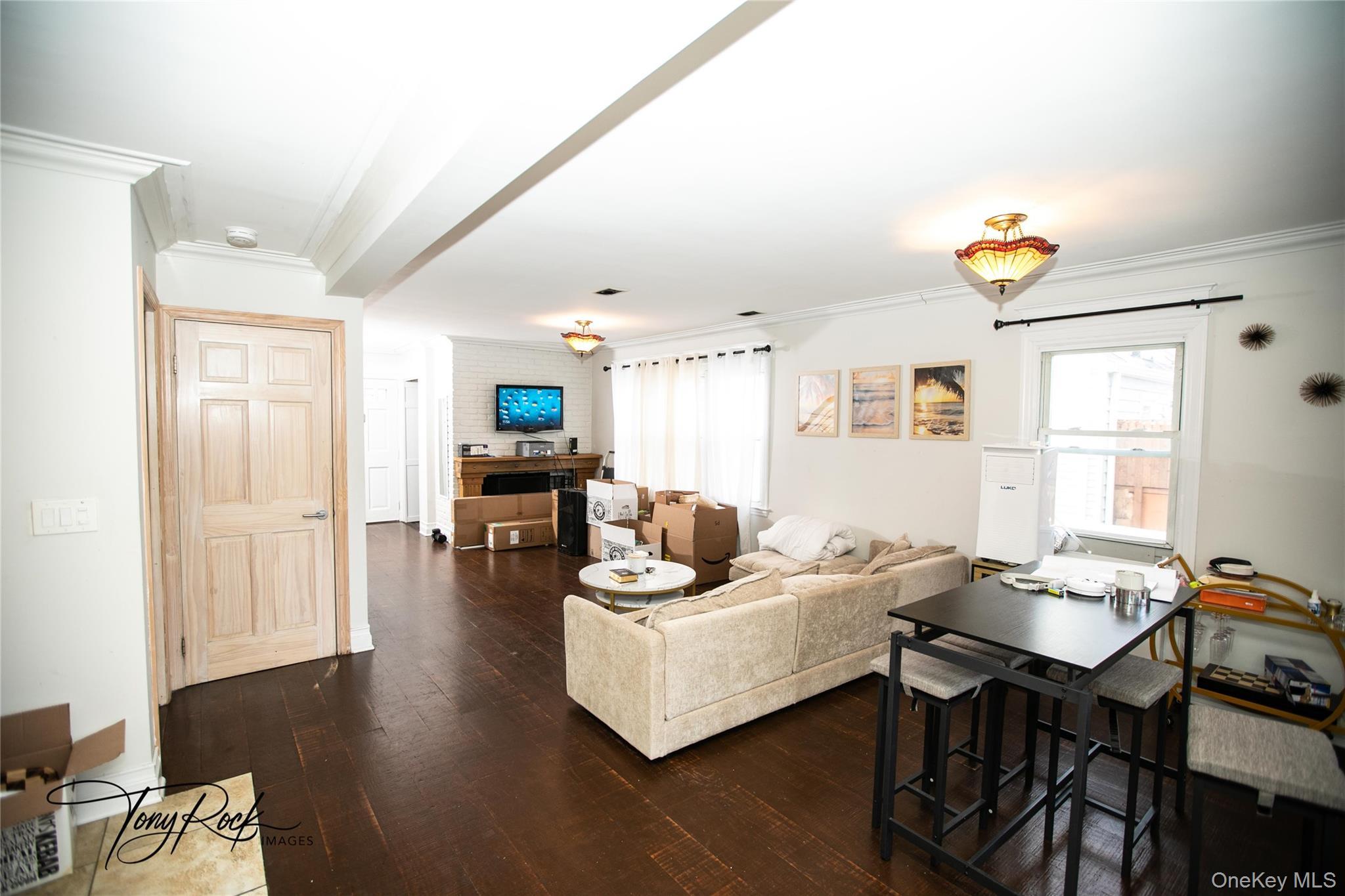 Single Family Glamford Nassau County, NY 11050, MLS-941813-6