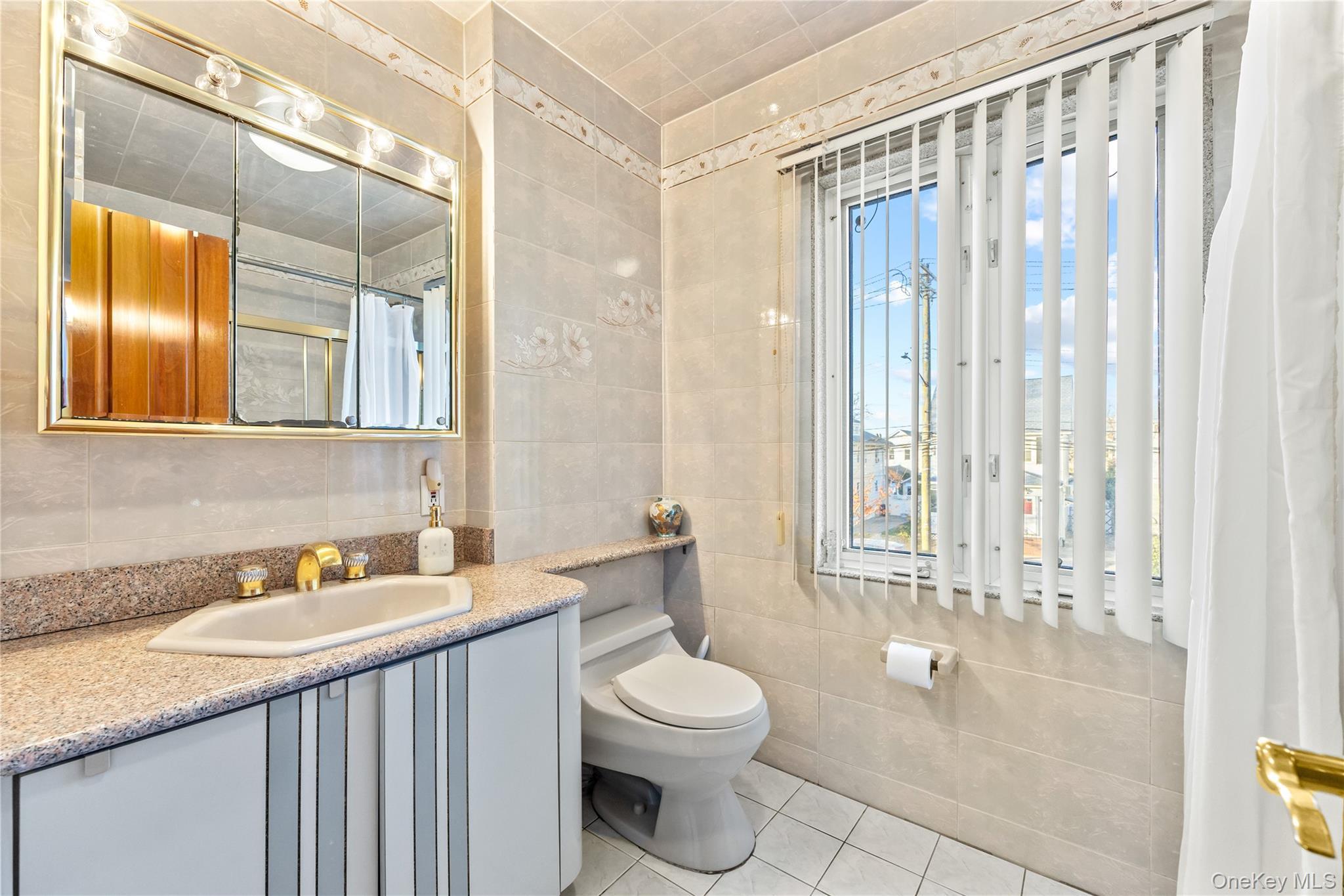 Single Family 9th  Queens, NY 11356, MLS-941821-12