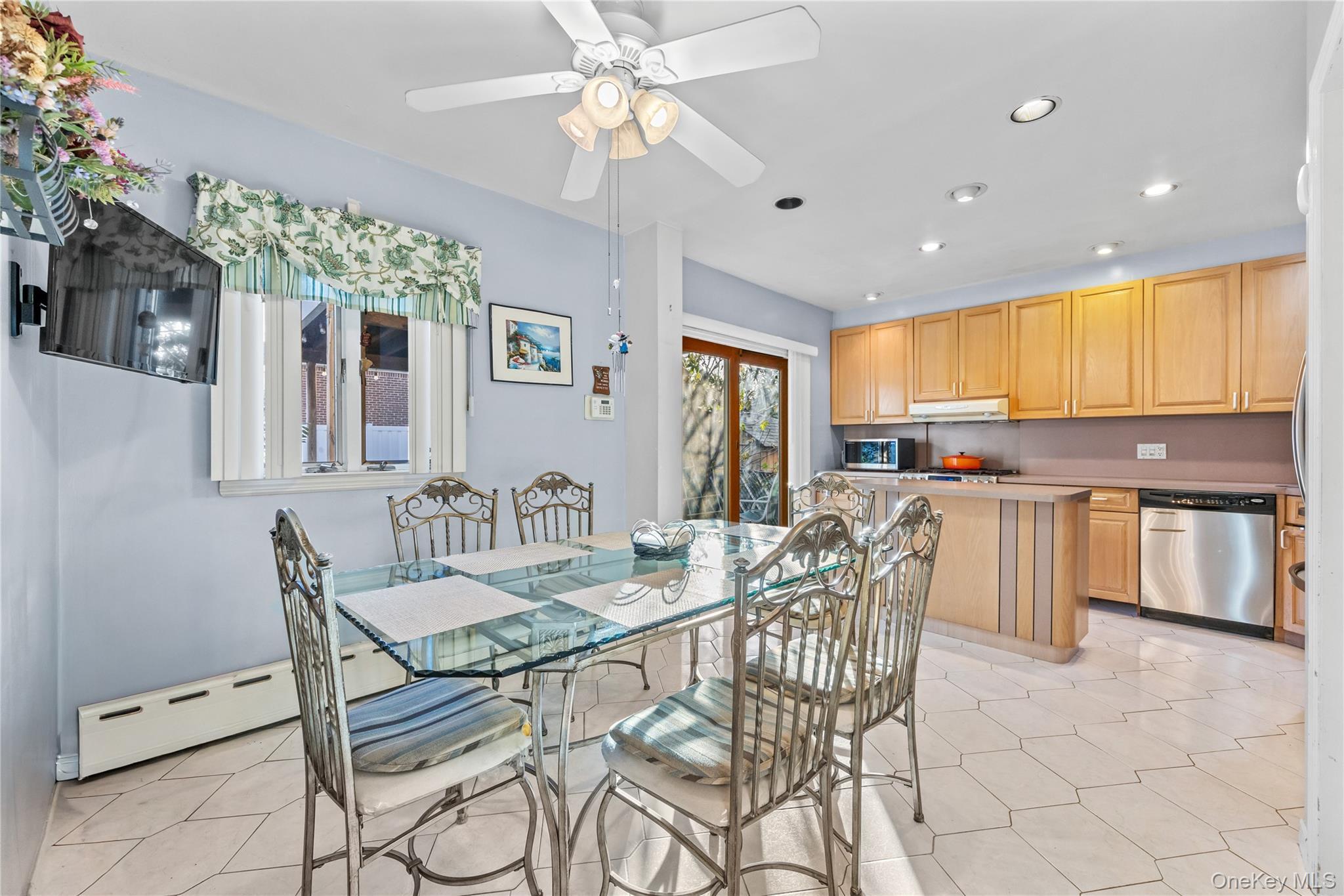 Single Family 9th  Queens, NY 11356, MLS-941821-7