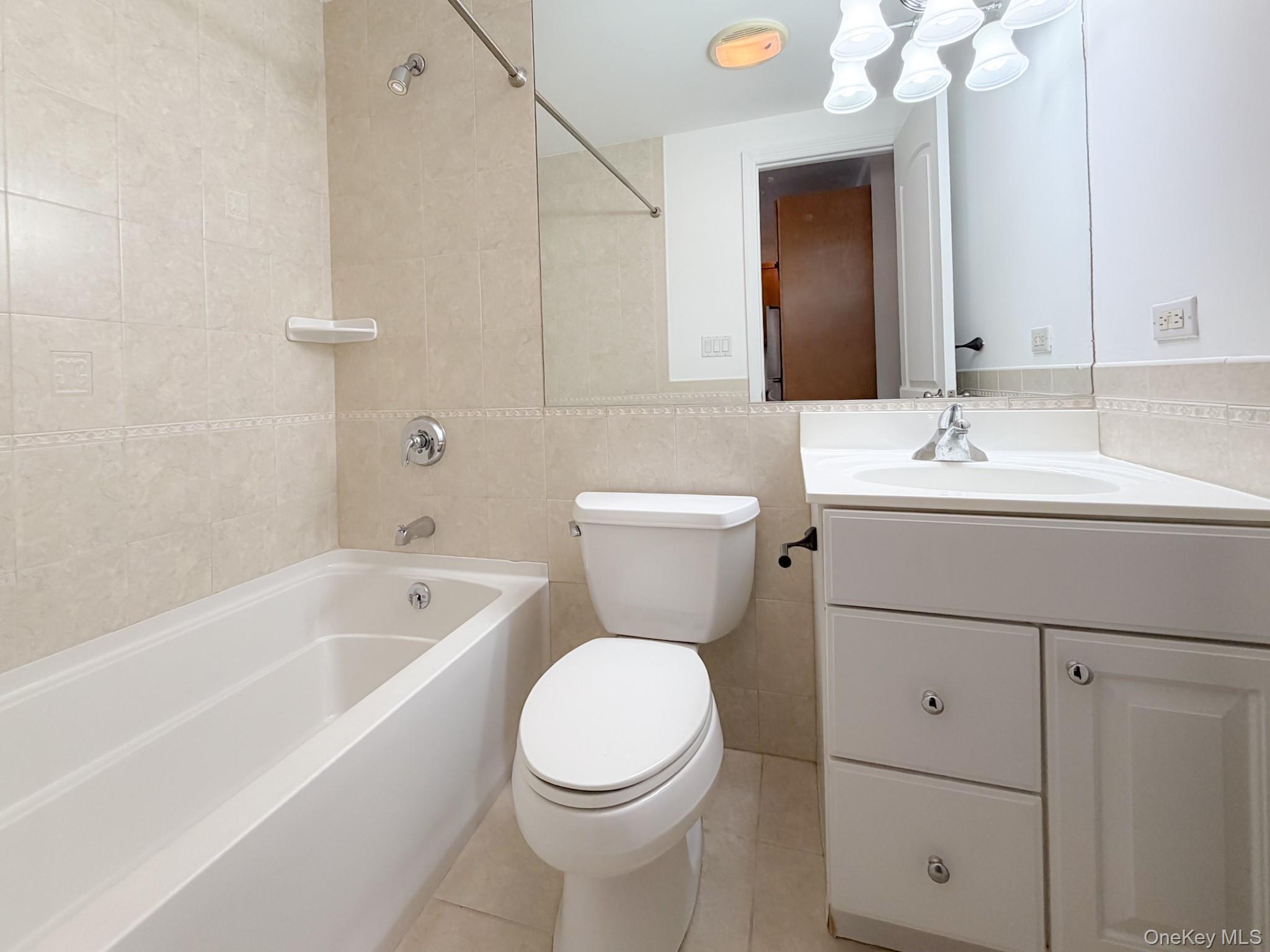 Condo Beach 100th  Queens, NY 11694, MLS-941831-11