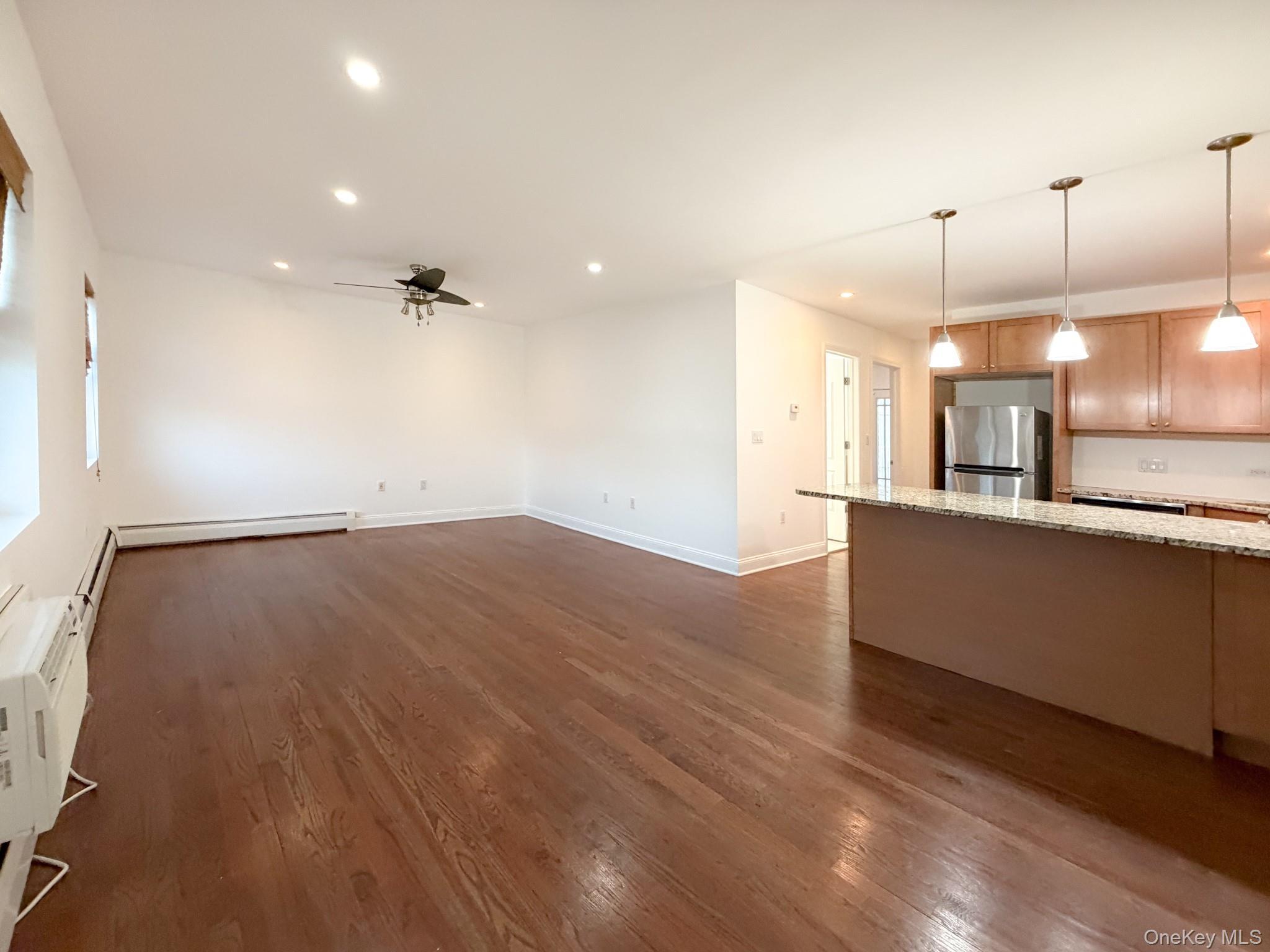 Condo Beach 100th  Queens, NY 11694, MLS-941831-4