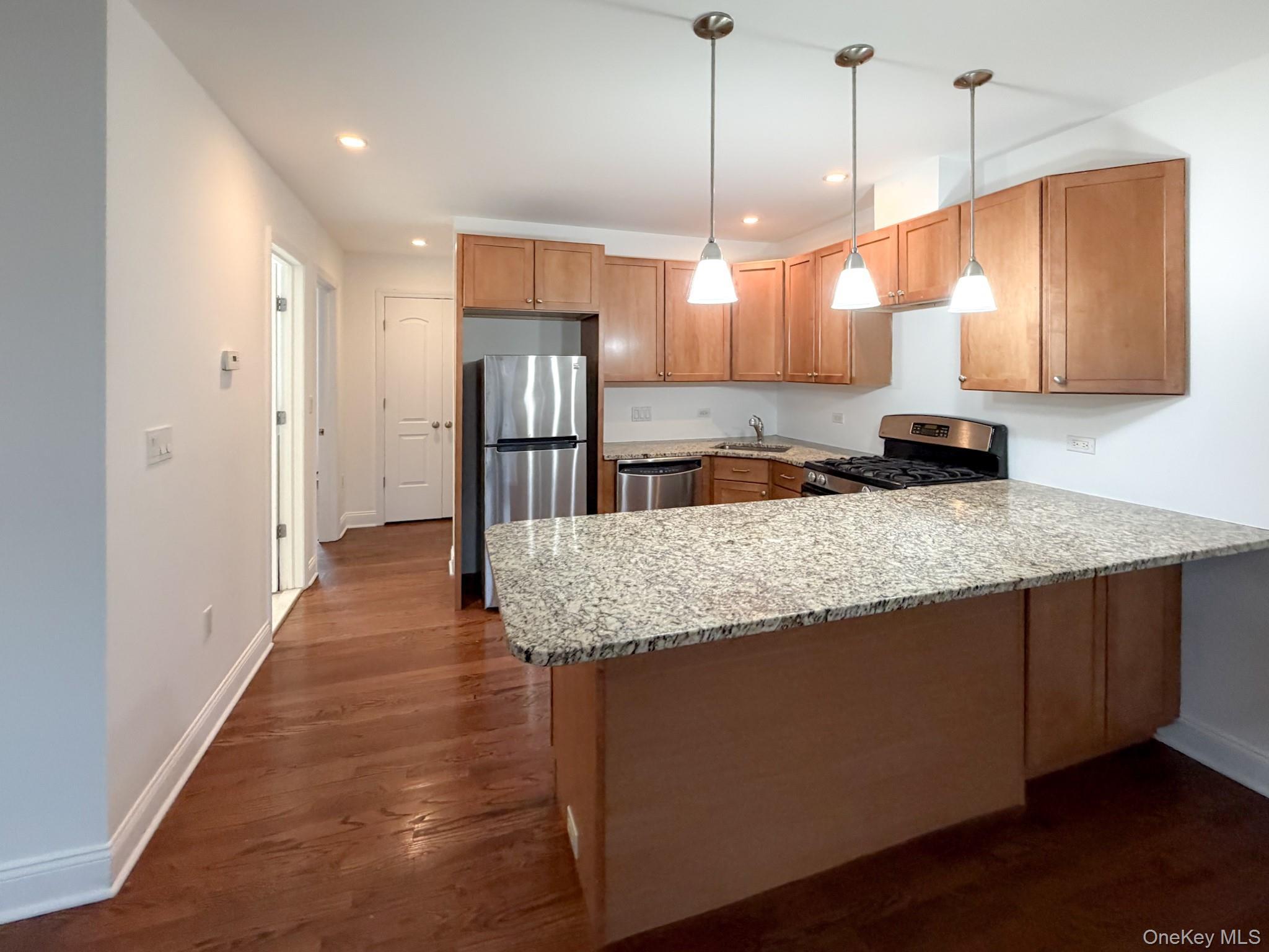 Condo Beach 100th  Queens, NY 11694, MLS-941831-8