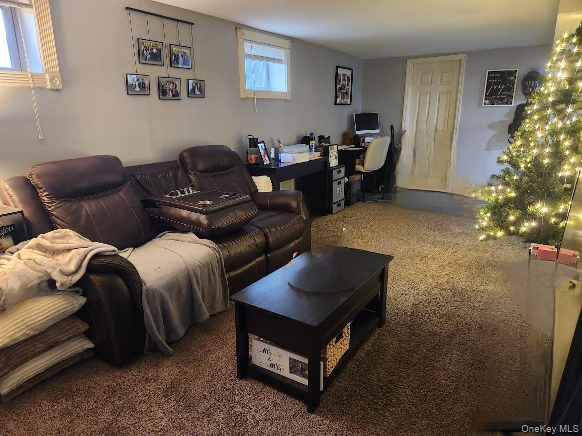 Single Family 3rd Suffolk County, NY 11704, MLS-941834-12