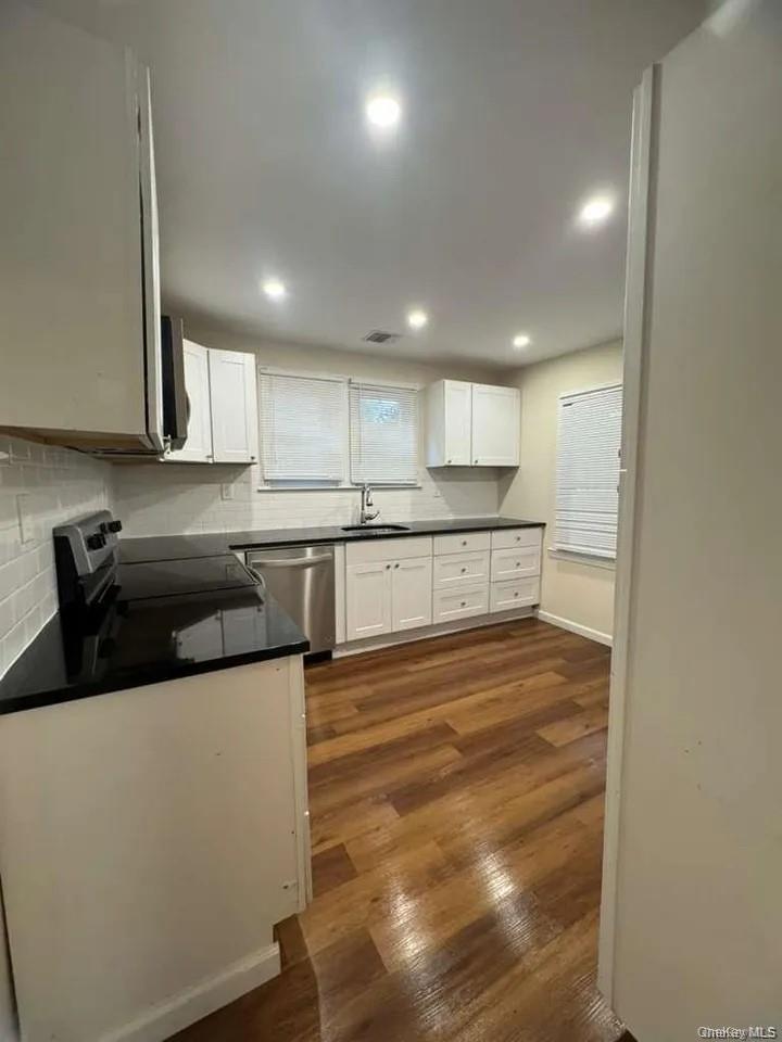 Single Family Orchid Suffolk County, NY 11951, MLS-941880-5