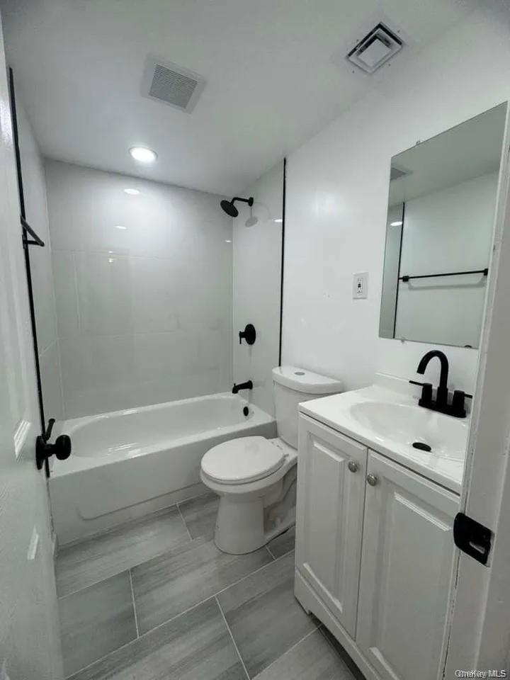 Single Family Orchid Suffolk County, NY 11951, MLS-941880-6