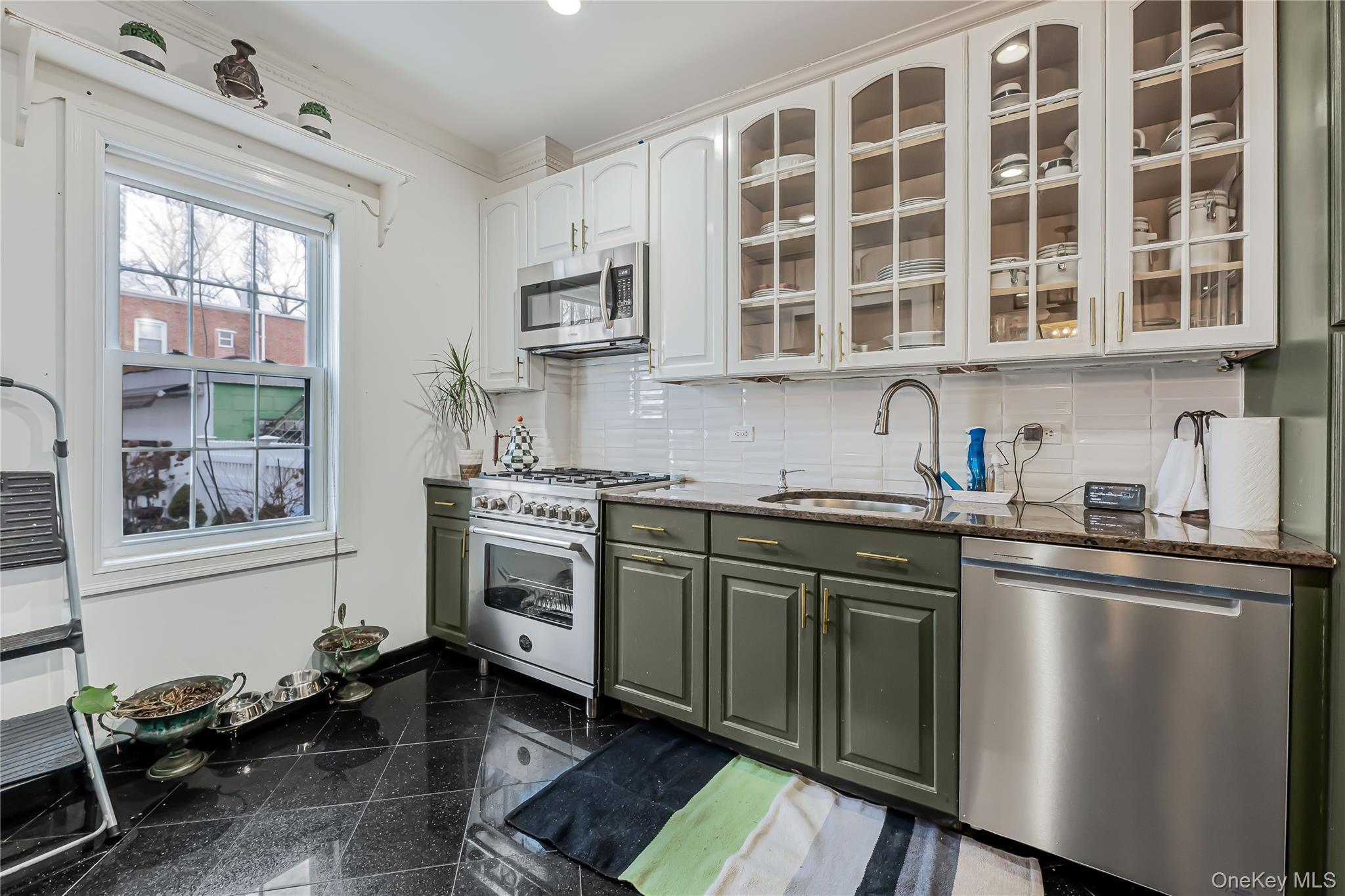 Single Family 82nd Queens, NY 11417, MLS-941897-10