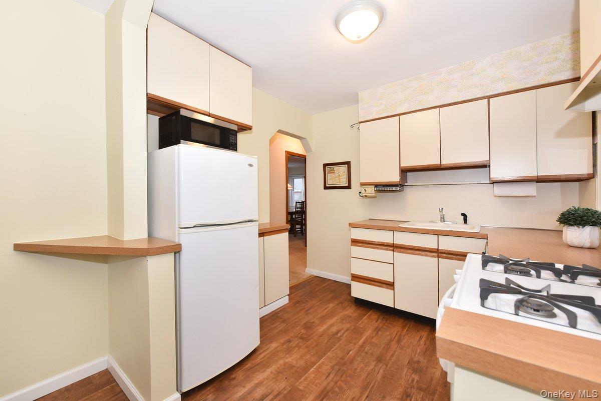 Single Family Barwick  Nassau County, NY 11501, MLS-941917-11