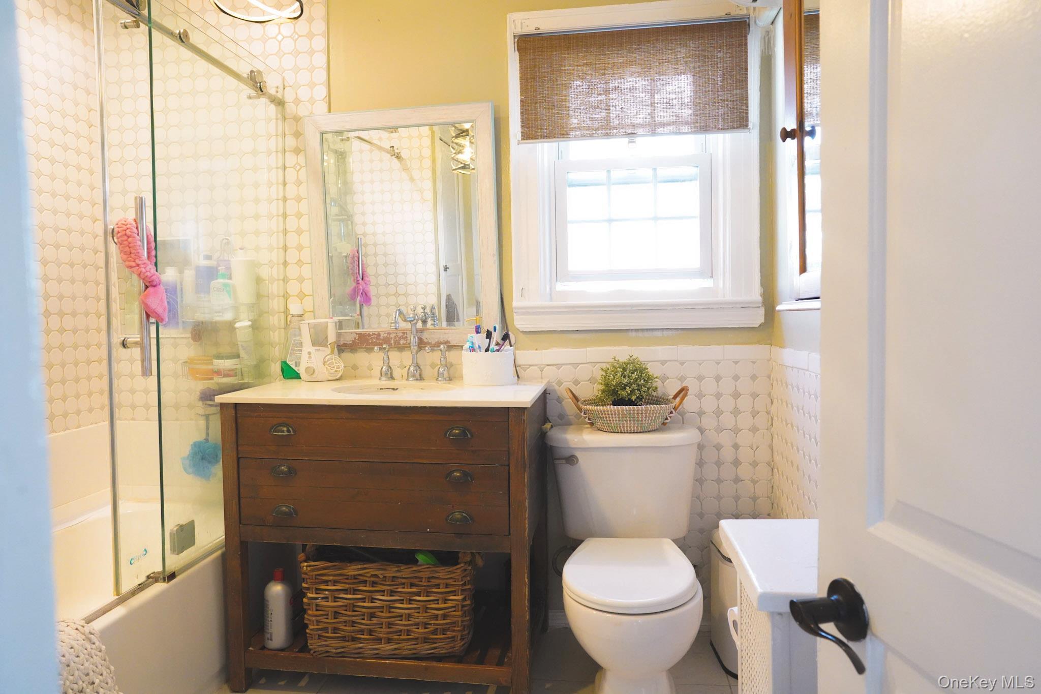 Single Family Everett  Nassau County, NY 11563, MLS-941938-15