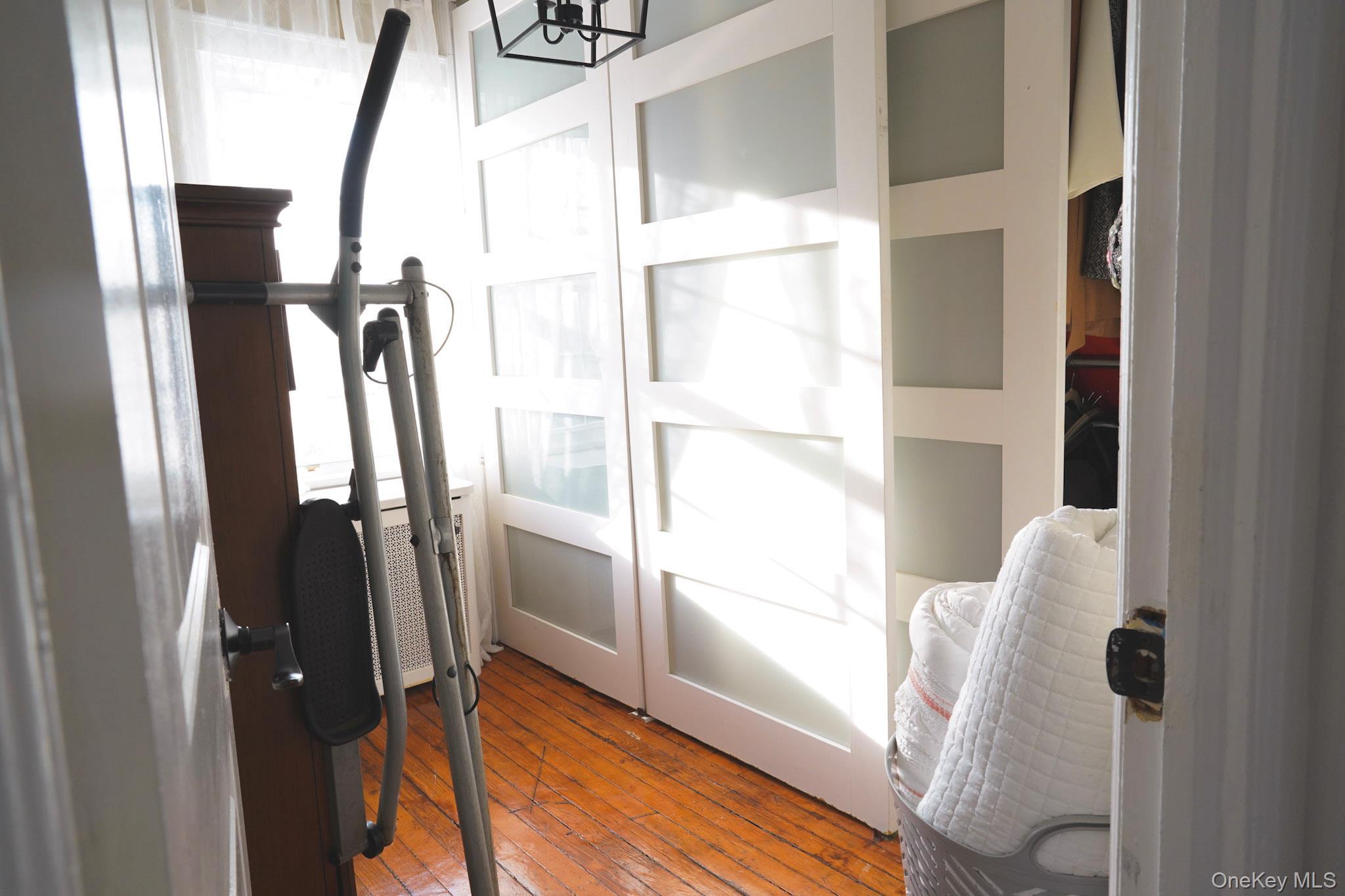 Single Family Everett  Nassau County, NY 11563, MLS-941938-19