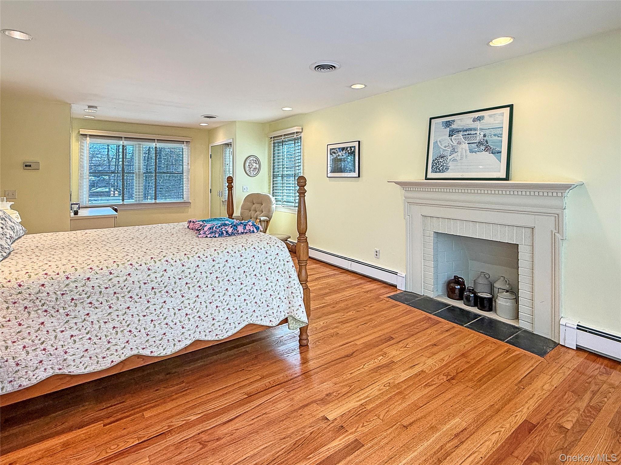 Single Family Pleasant Ridge Dutchess County, NY 12603, MLS-941940-22