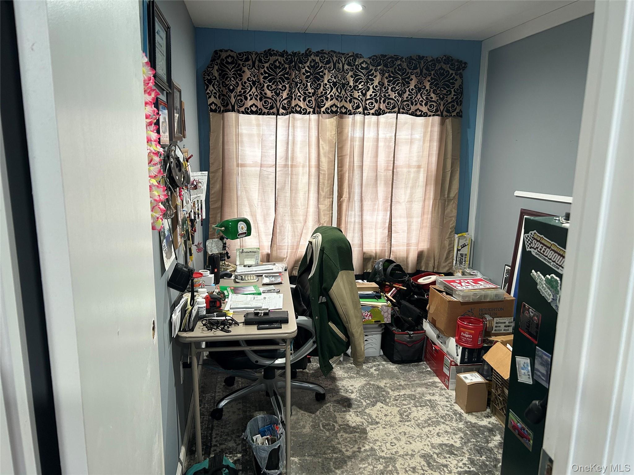 Single Family Fanning  Suffolk County, NY 11901, MLS-941978-14