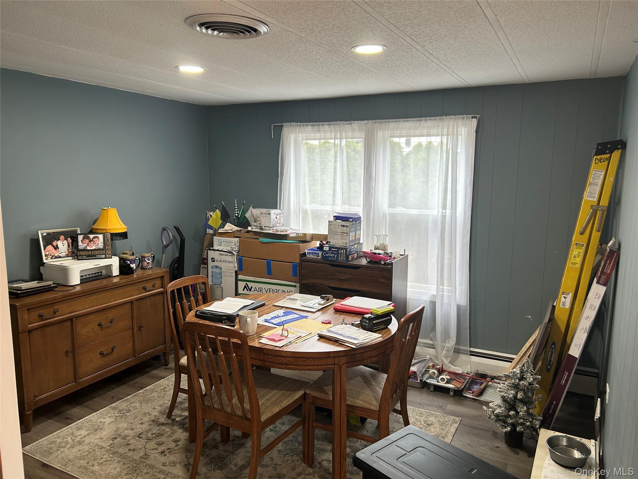 Single Family Fanning  Suffolk County, NY 11901, MLS-941978-8