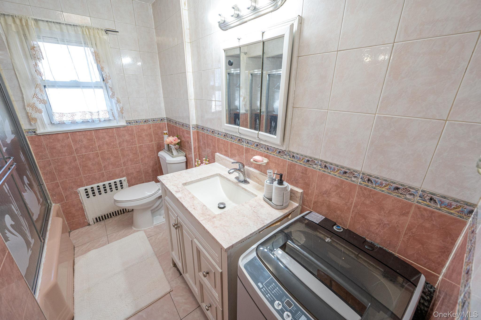 Single Family 85th Queens, NY 11432, MLS-942005-28