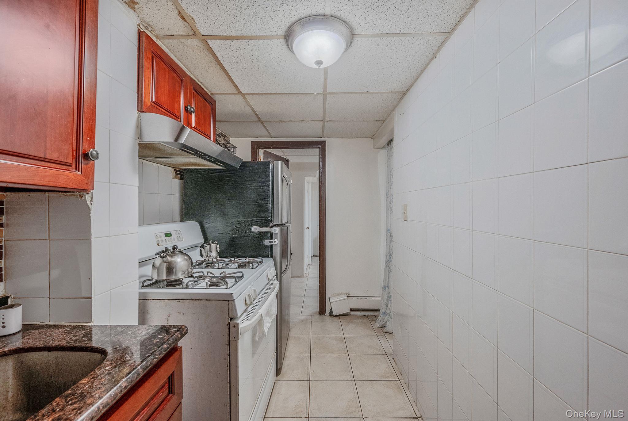 Single Family 85th Queens, NY 11432, MLS-942005-32