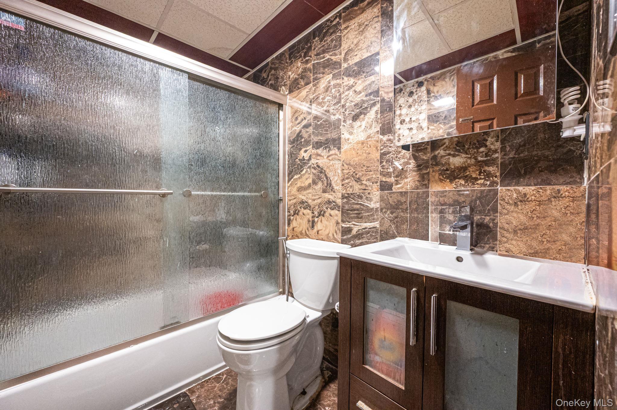 Single Family 85th Queens, NY 11432, MLS-942005-37