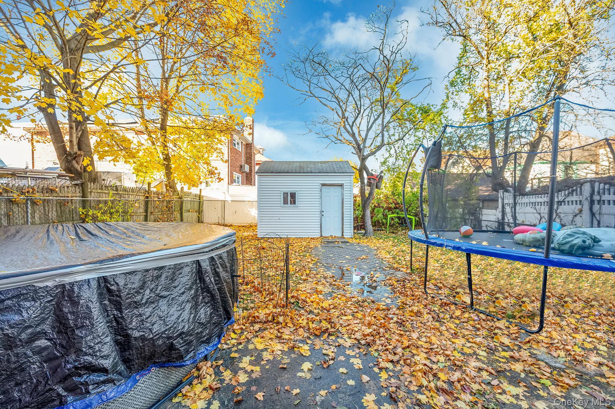 Single Family 85th Queens, NY 11432, MLS-942005-38