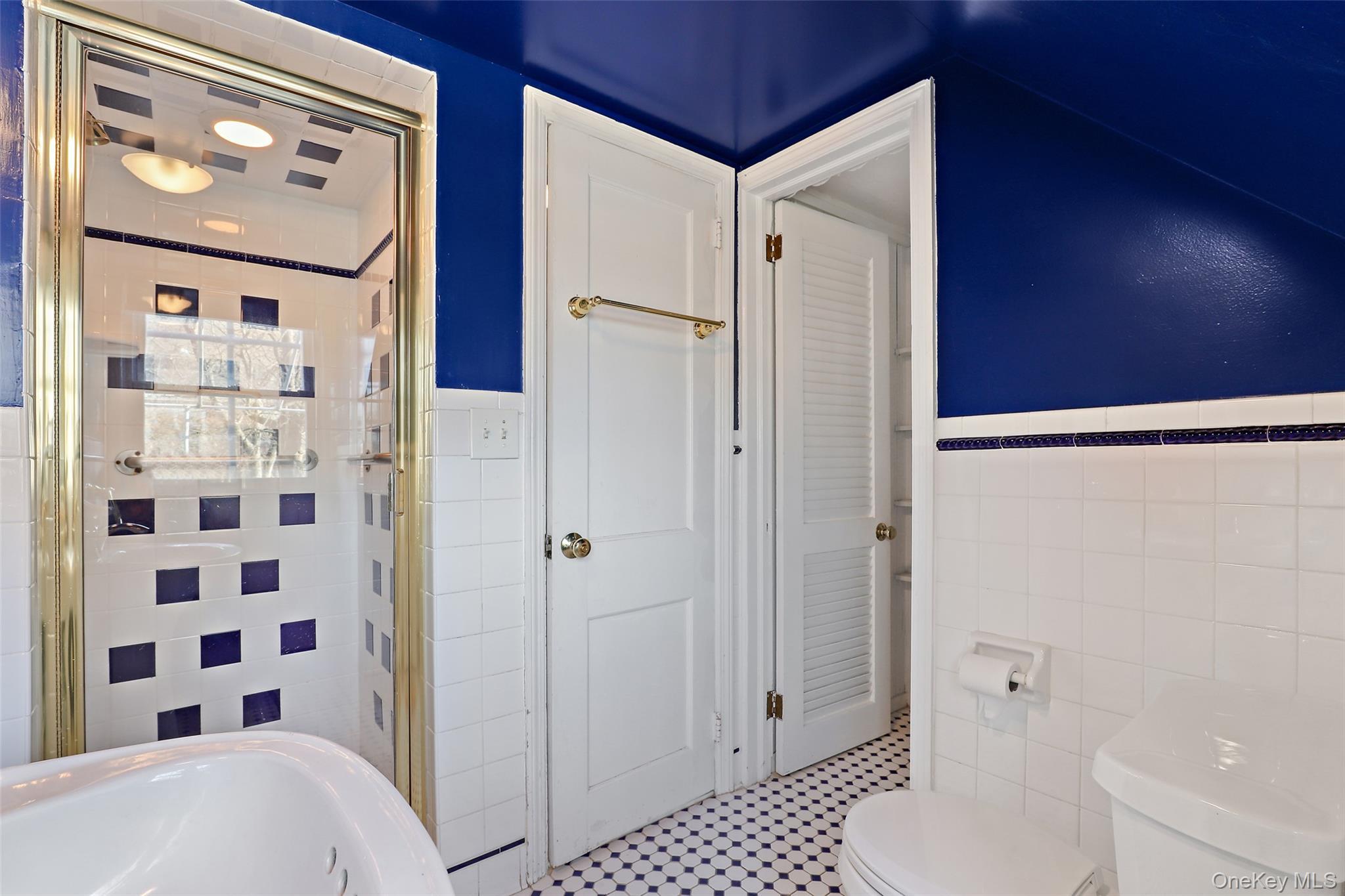 Single Family Oakridge Westchester County, NY 10573, MLS-942009-10