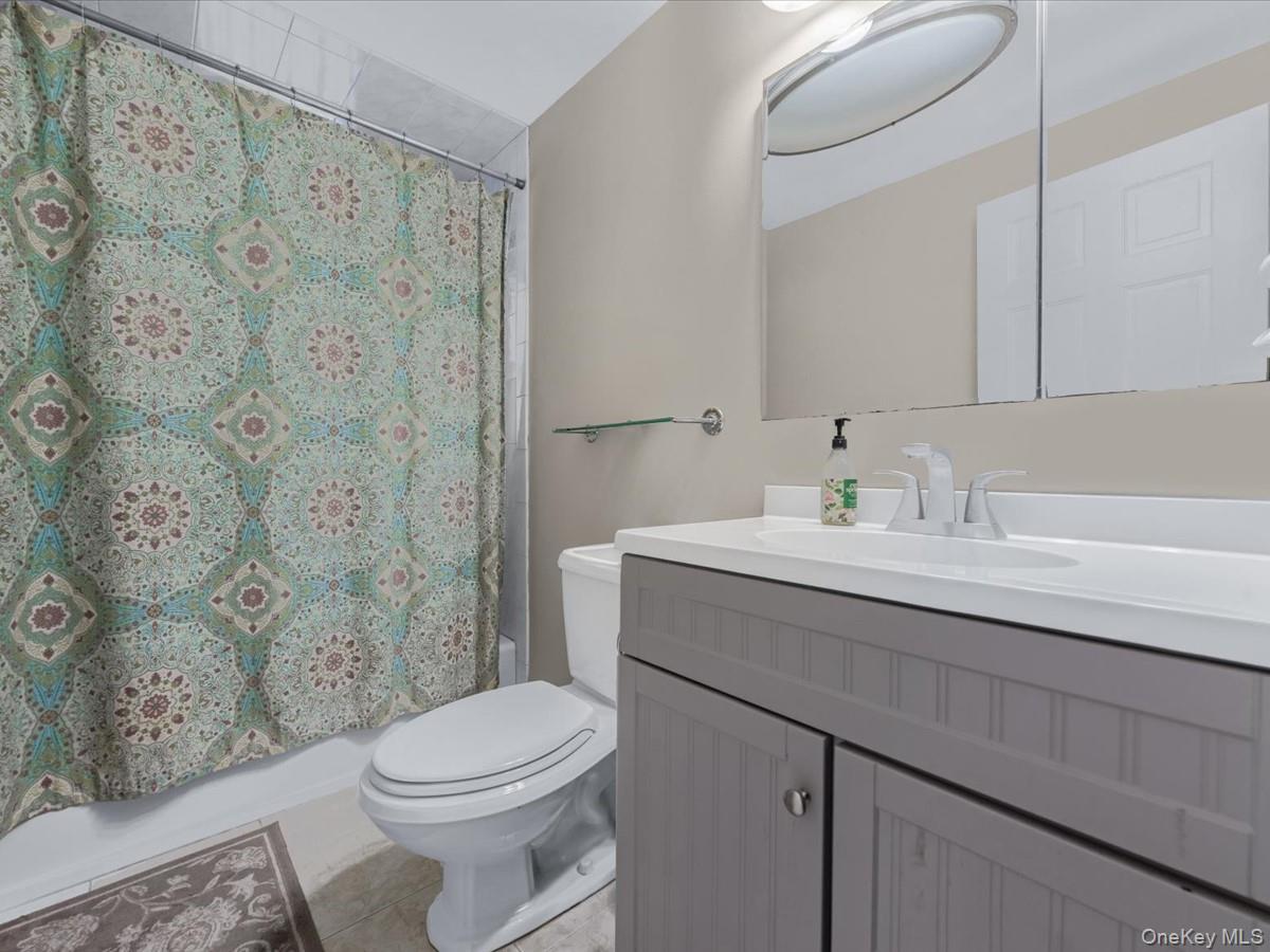 Single Family Cable Nassau County, NY 11801, MLS-942029-15