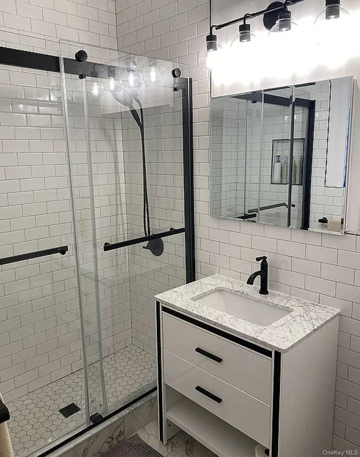 Single Family Richardson  Brooklyn, NY 11222, MLS-942049-16