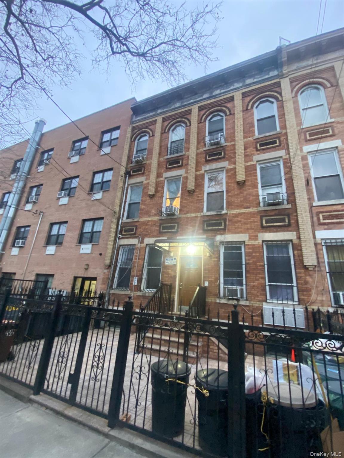 Commercial Sale Wyona  Brooklyn, NY 11207, MLS-942051-3