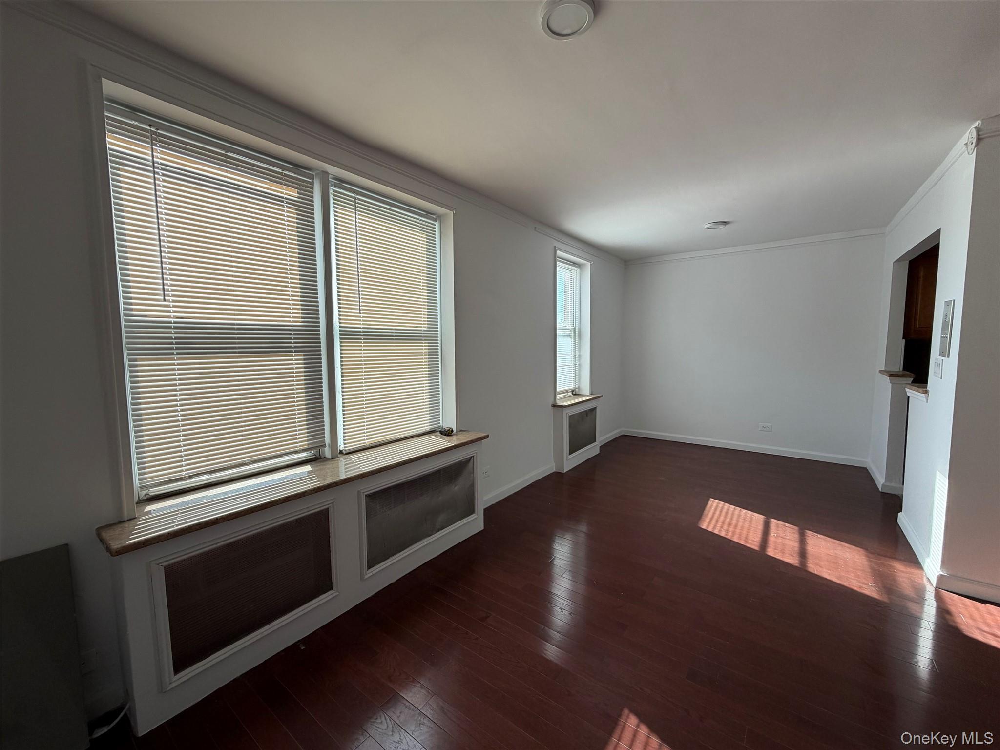 Apartment Main Street  Queens, NY 11355, MLS-942055-3