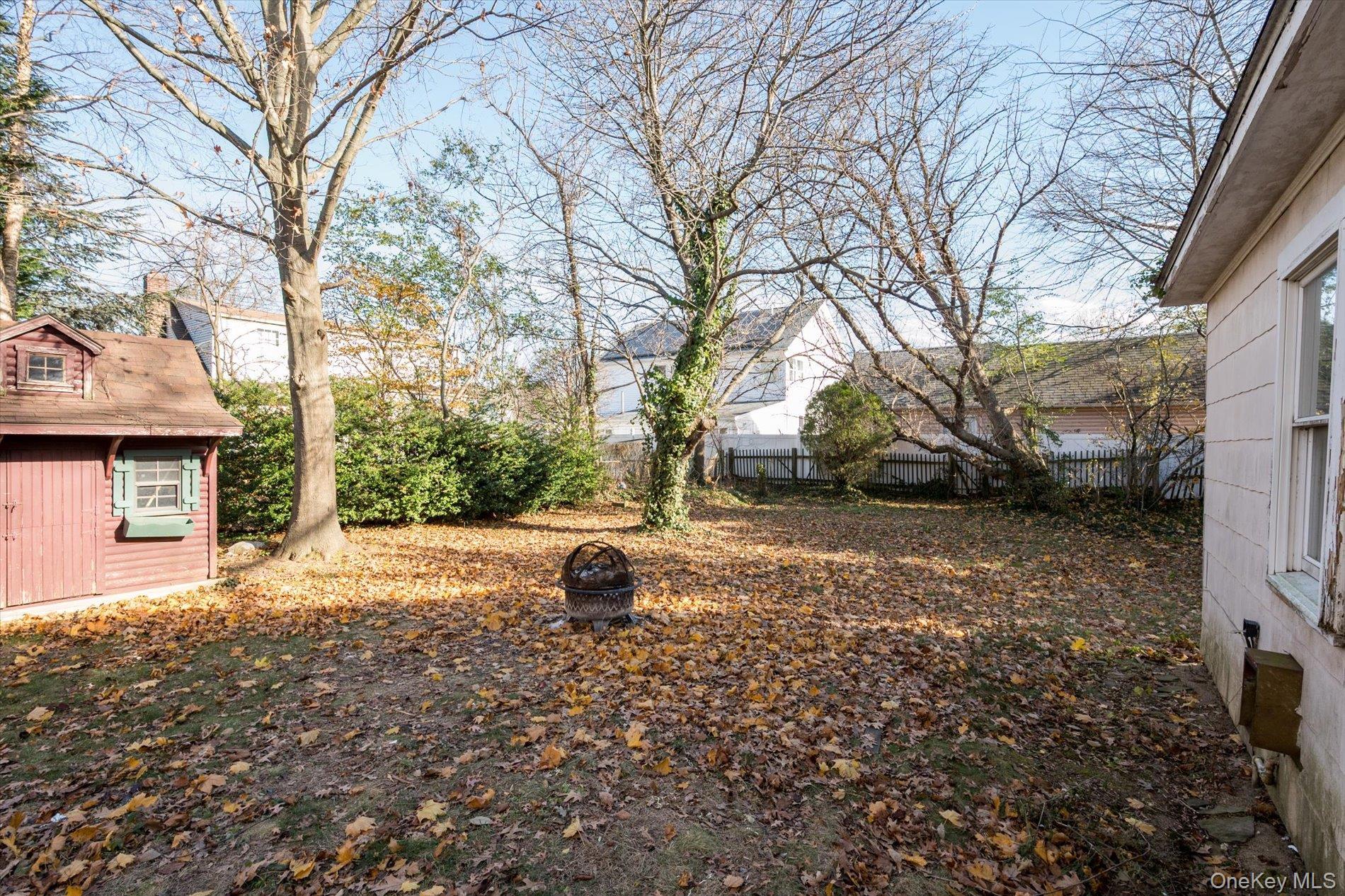 Single Family Oldfield Suffolk County, NY 11701, MLS-942058-26