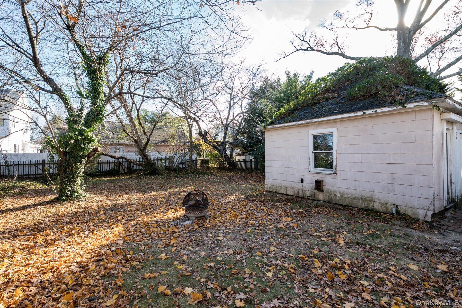 Single Family Oldfield Suffolk County, NY 11701, MLS-942058-27