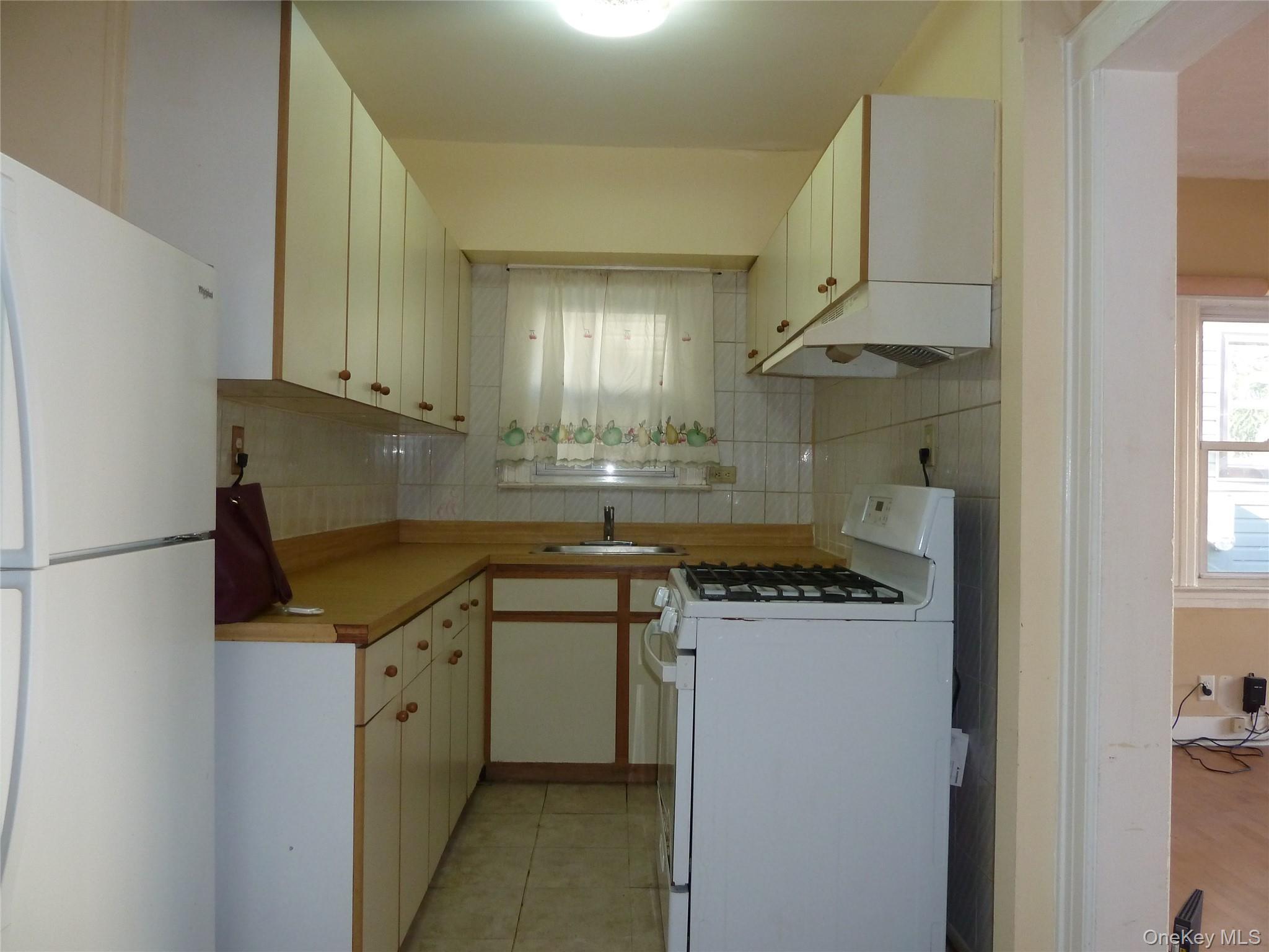 Single Family Far Rockaway Queens, NY 11691, MLS-942065-5